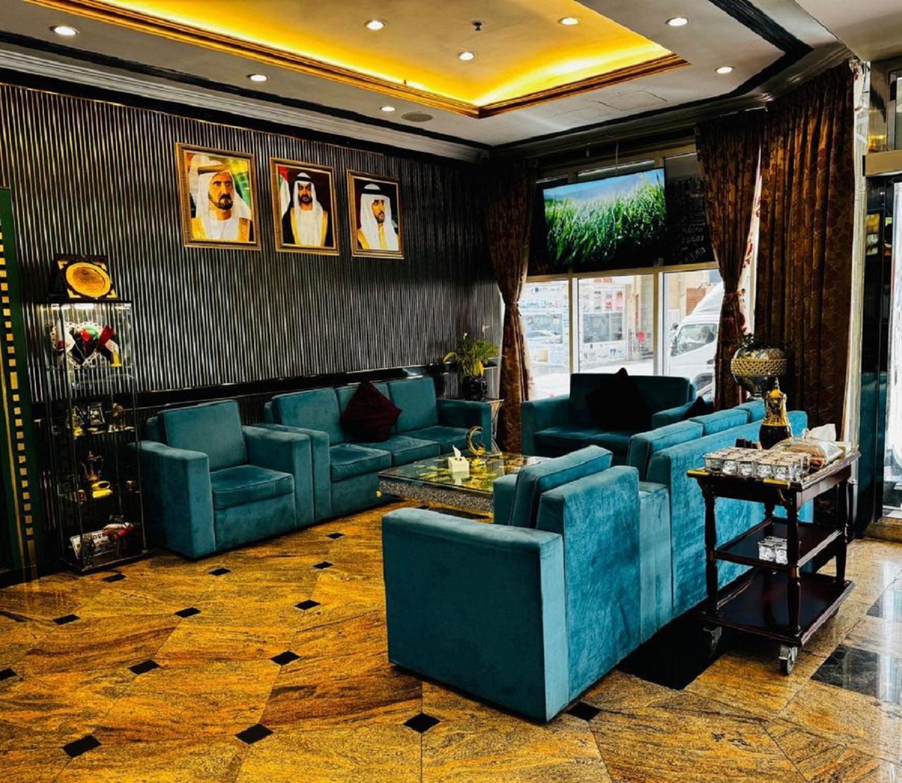 New California Hotel ドバイ エクステリア 写真